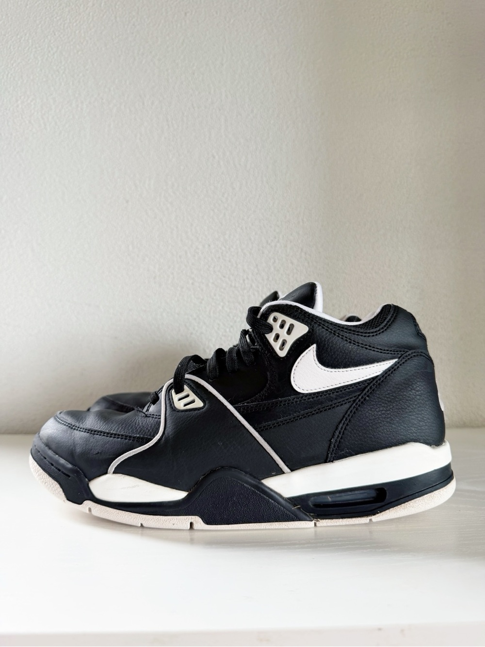 Nike Air Flight ’89 Black White Leather Basketball Sneakers Men’s 9.5